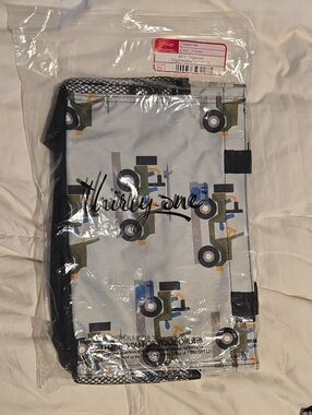 thirty-one Off Roadin All In  Organizer with Blue and Green Je€p Accents